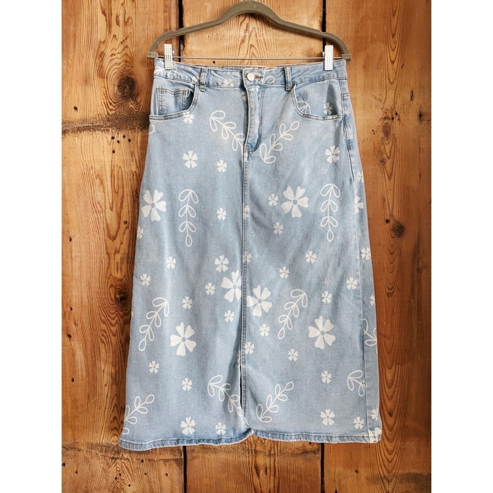 Sz L Pologram Madalynn Light Denim Floral Midi Skirt EUC